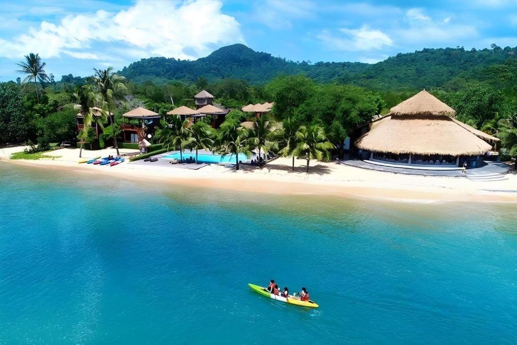 The Blue Sky Resort@ Koh Payam Koh Phayam Extérieur photo